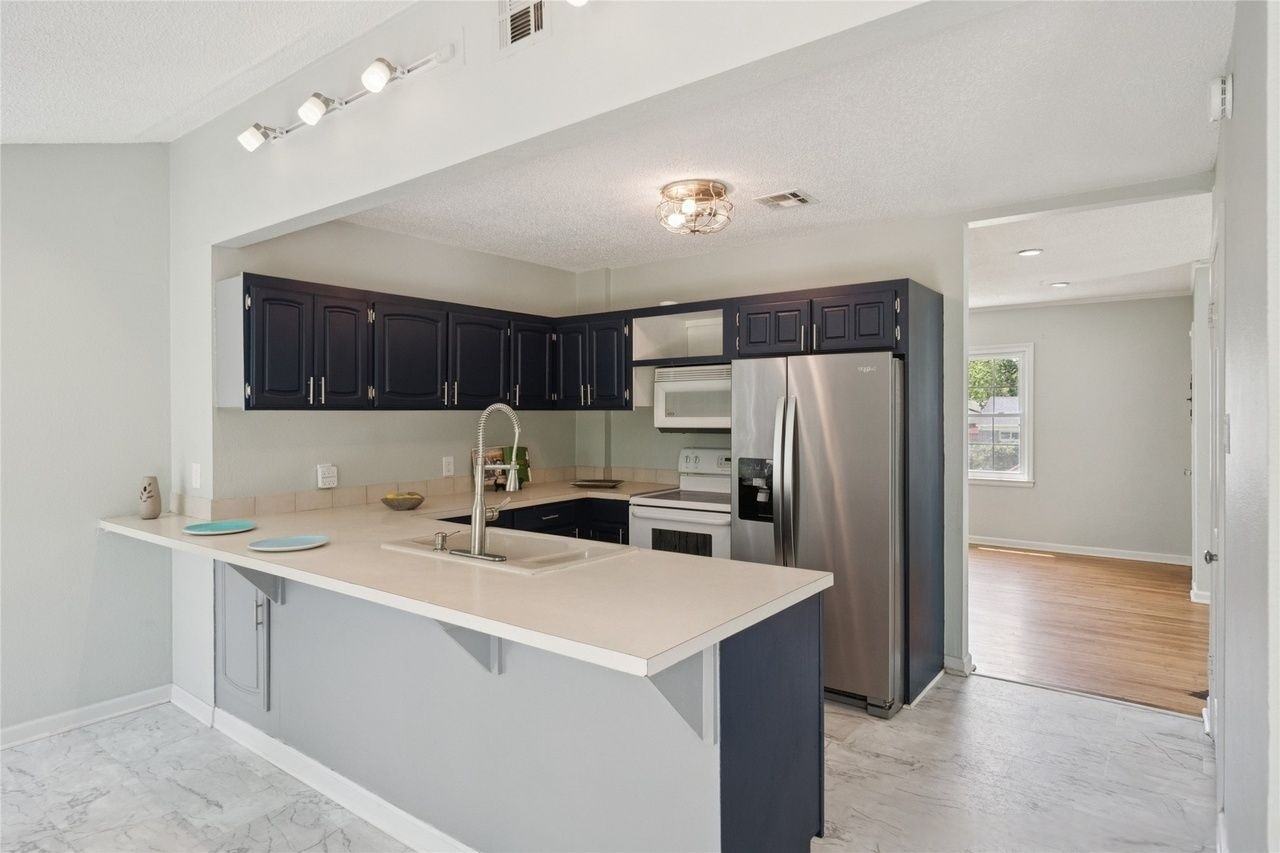 1417 South Quebec Avenue - Photo 4 of 15