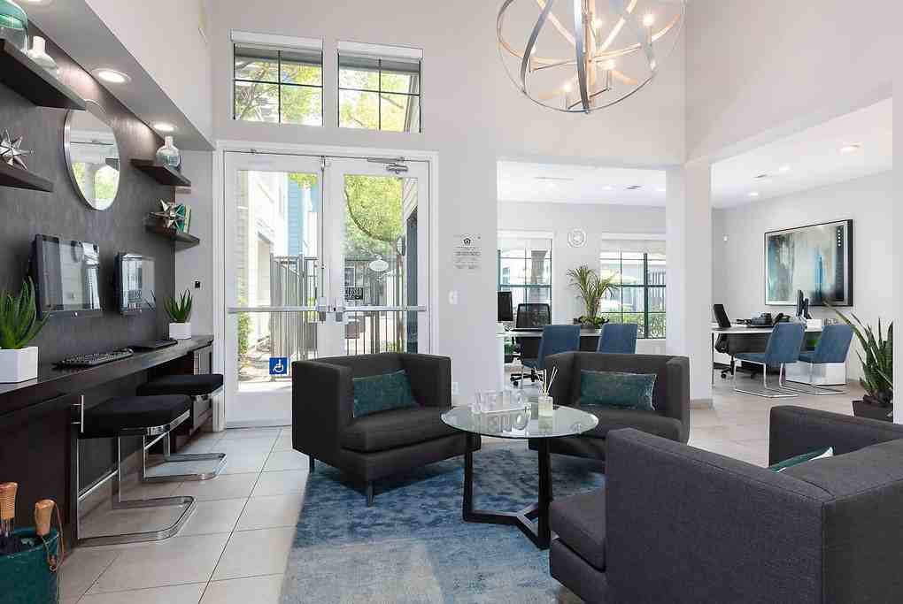 Fountains at River Oaks - Photo 4 of 50