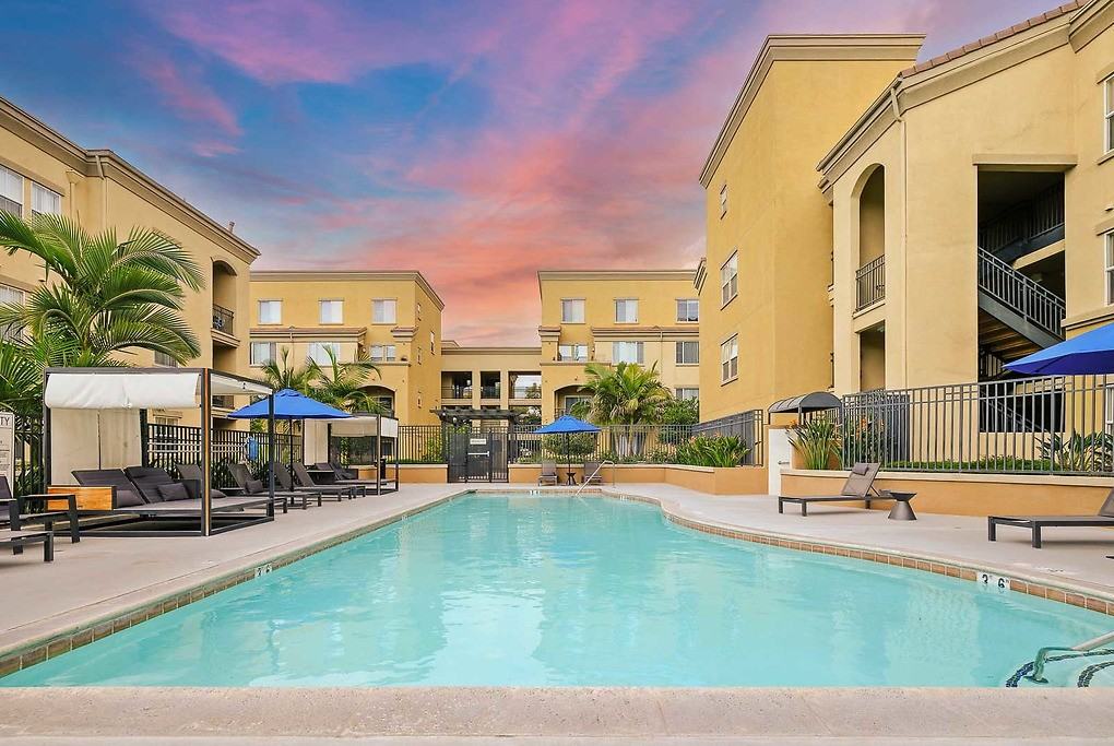 Pinnacle at Fullerton - Photo 2 of 50