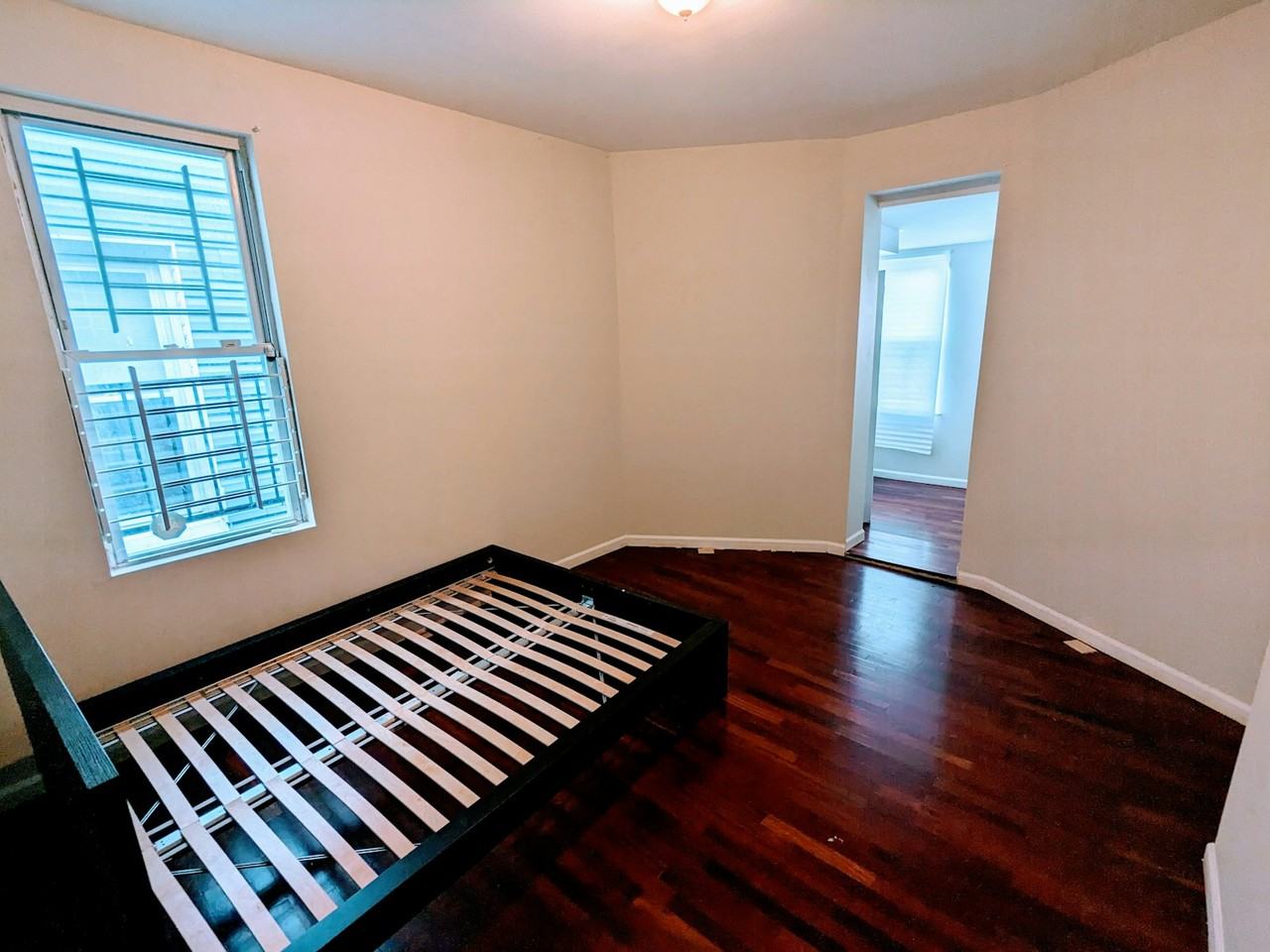 2939 Saint Paul Street, Unit B - Photo 4 of 10