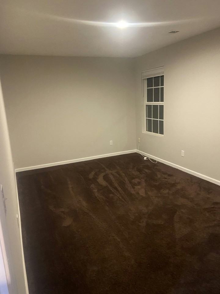 7092 Walton Hl - Photo 3 of 30