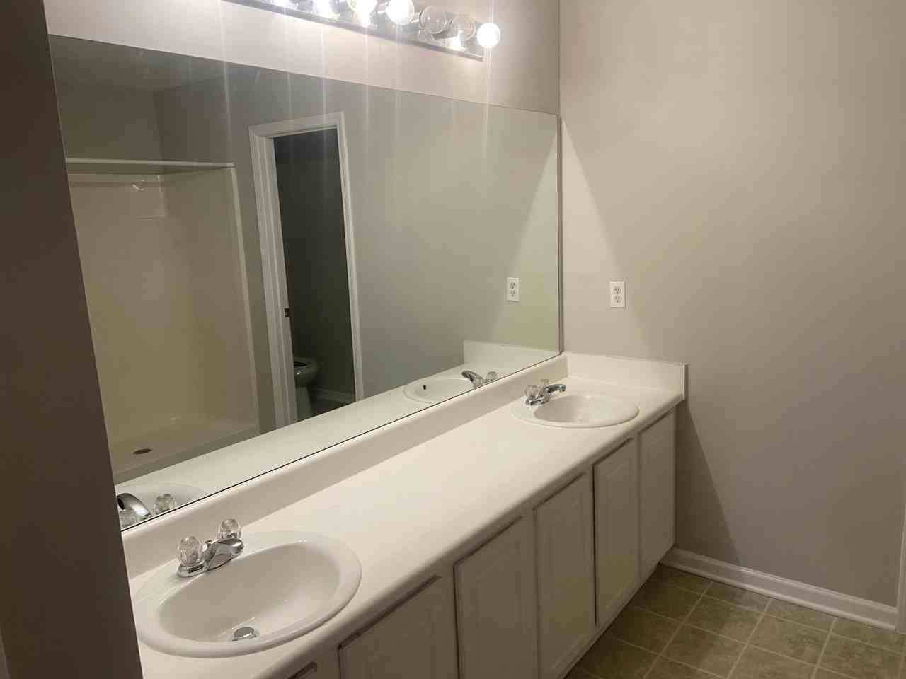 7092 Walton Hl - Photo 6 of 30