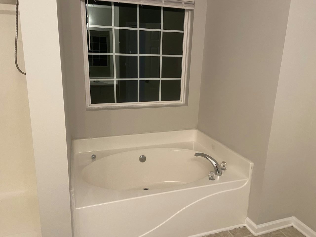 7092 Walton Hl - Photo 7 of 30