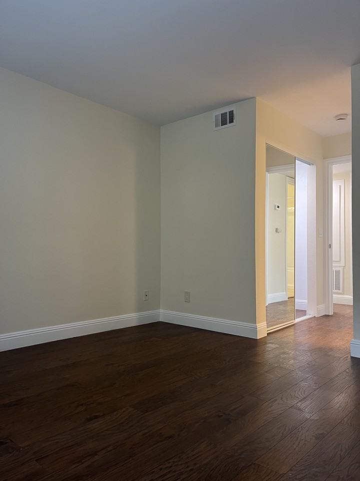 3545 Grove Street #127 - Photo 7 of 25