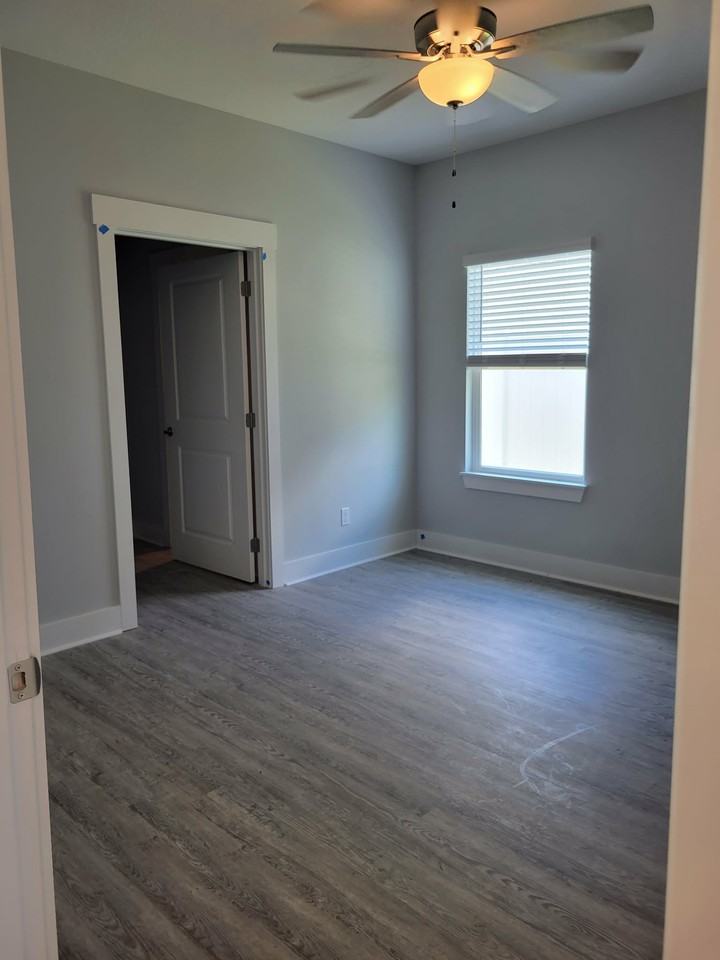 13 Alexander Way #NA - Photo 2 of 7