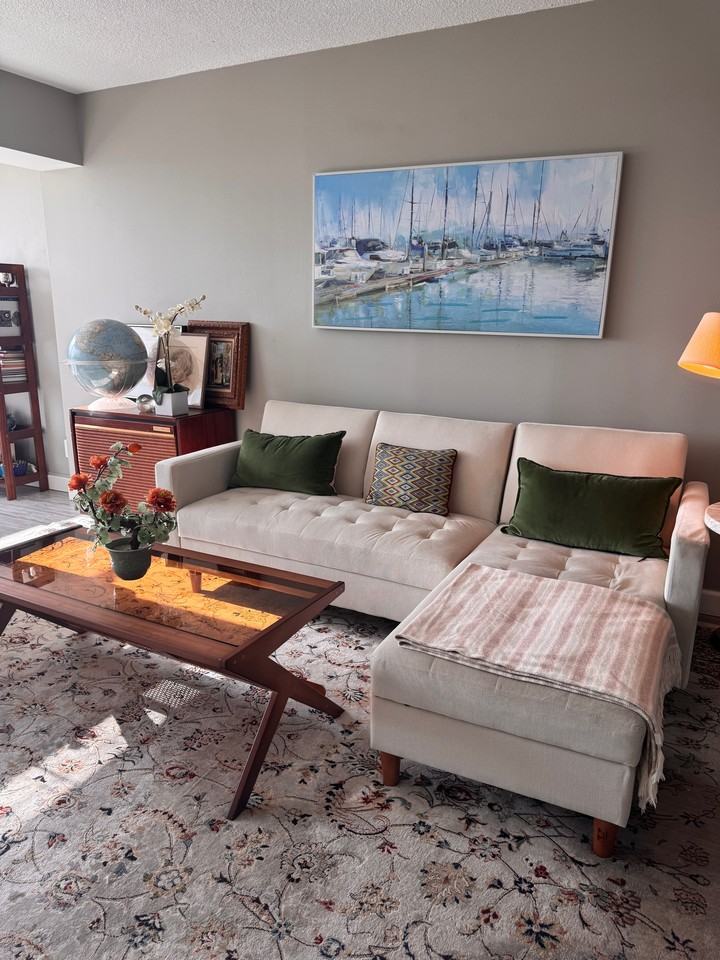 33 South Gulfstream Avenue #409 - Photo 3 of 17