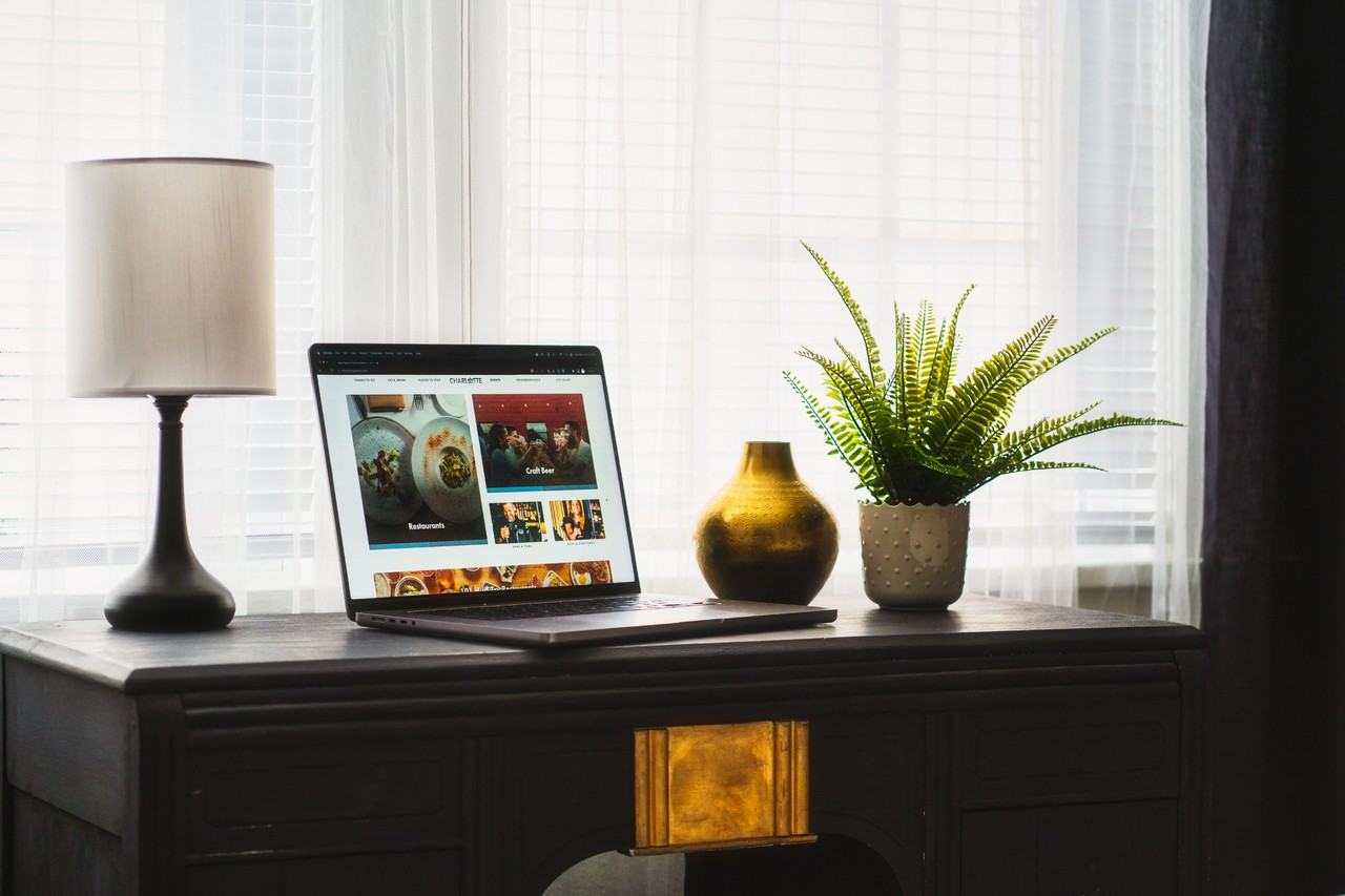 715 Grandin Road #NA - Photo 3 of 12