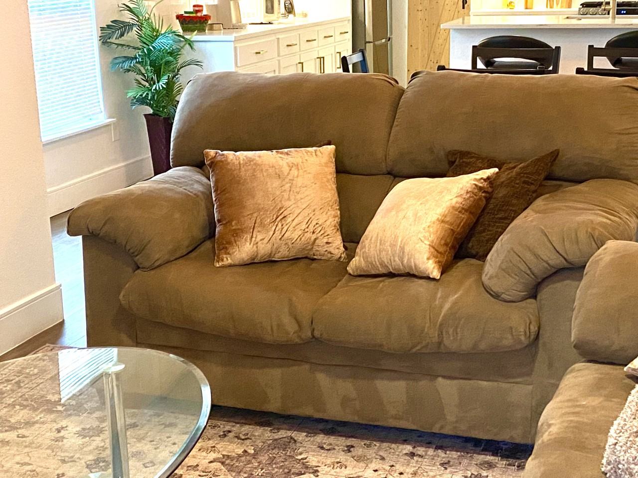 4938 Dallas St #NA - Photo 2 of 28