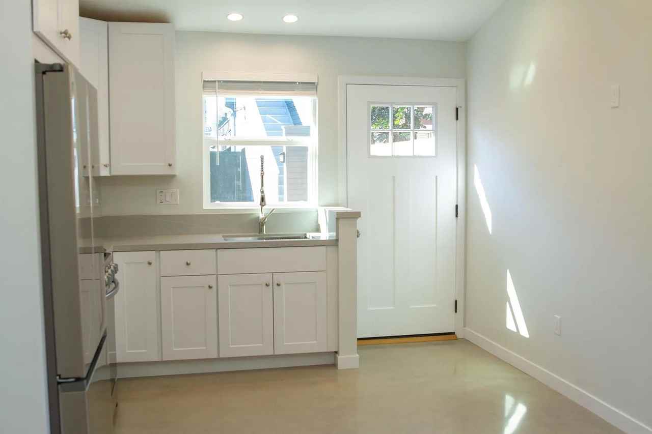 5246 Canoga Avenue #NA - Photo 5 of 25