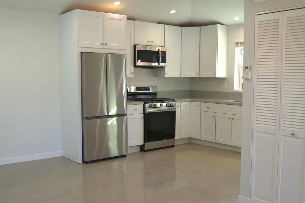 5246 Canoga Avenue #NA - Photo 6 of 25