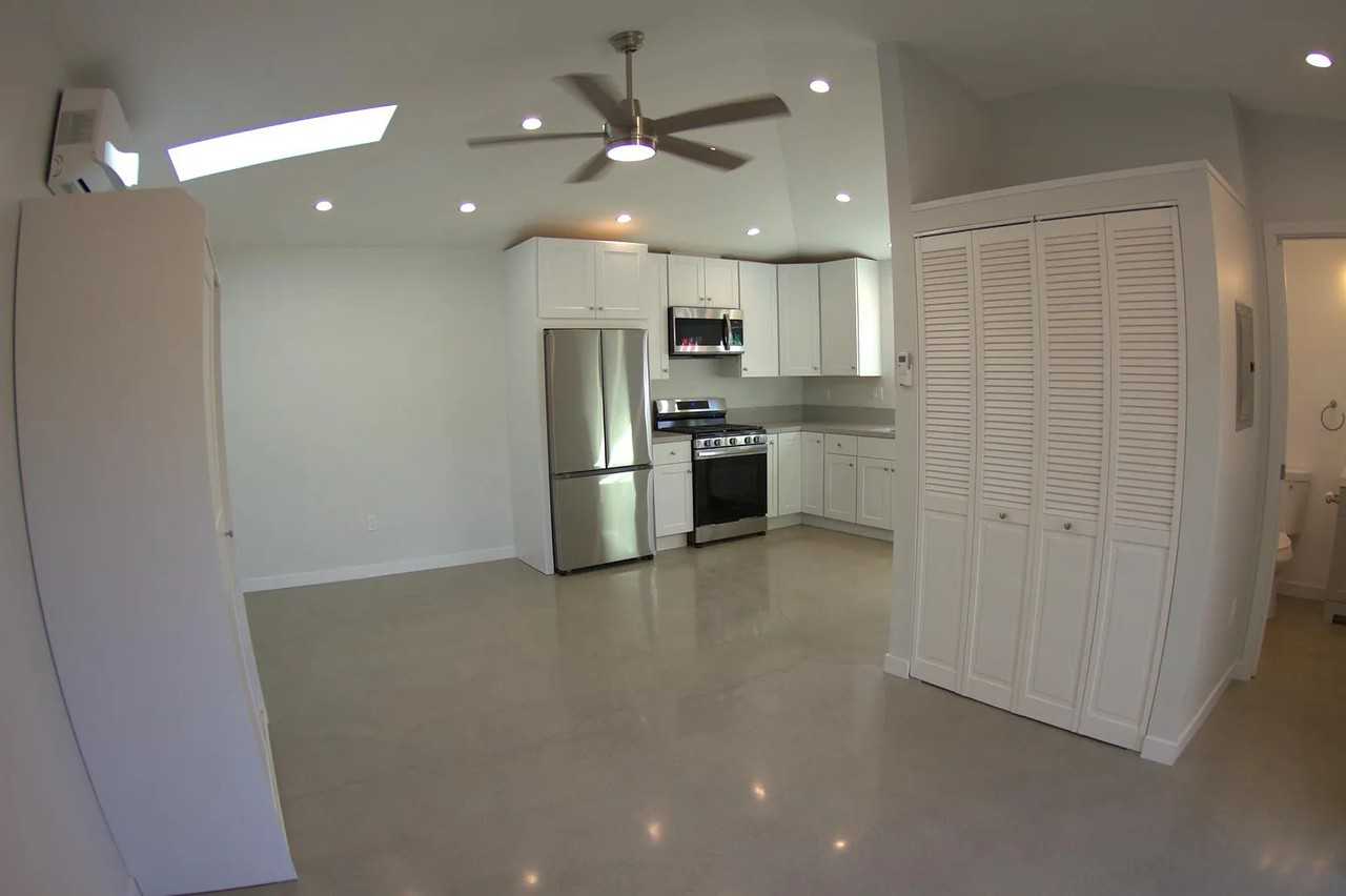 5246 Canoga Avenue #NA - Photo 7 of 25