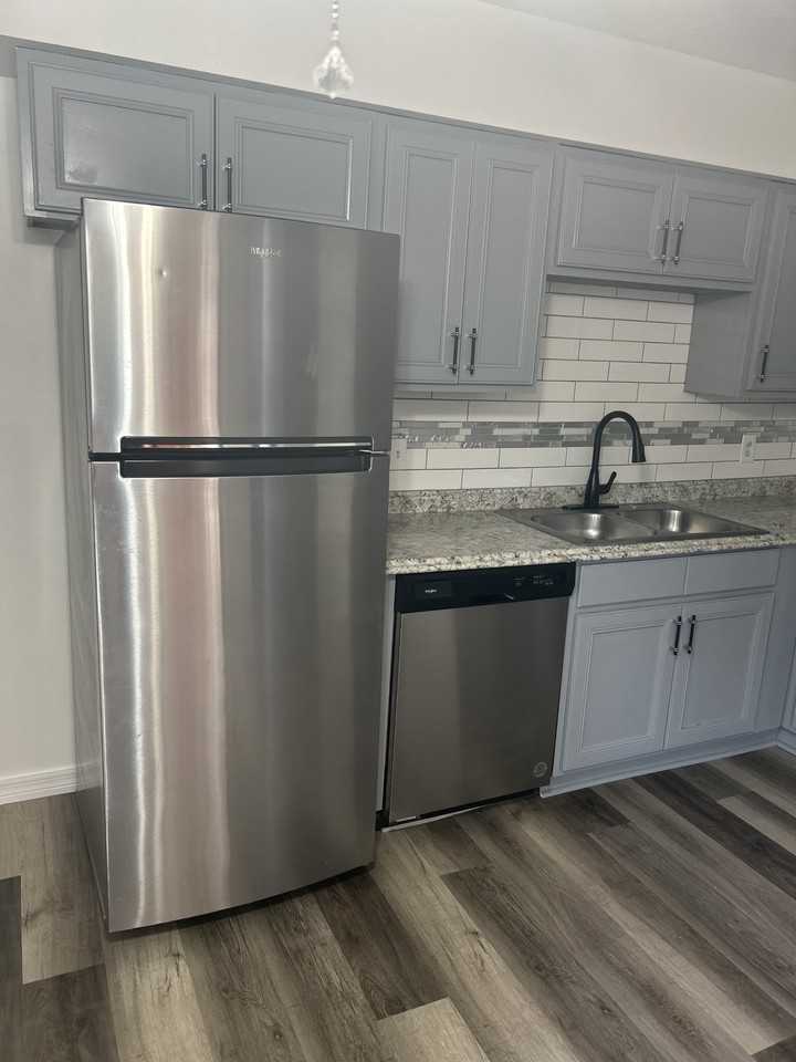 16 Bogart Place #16 - Photo 2 of 16