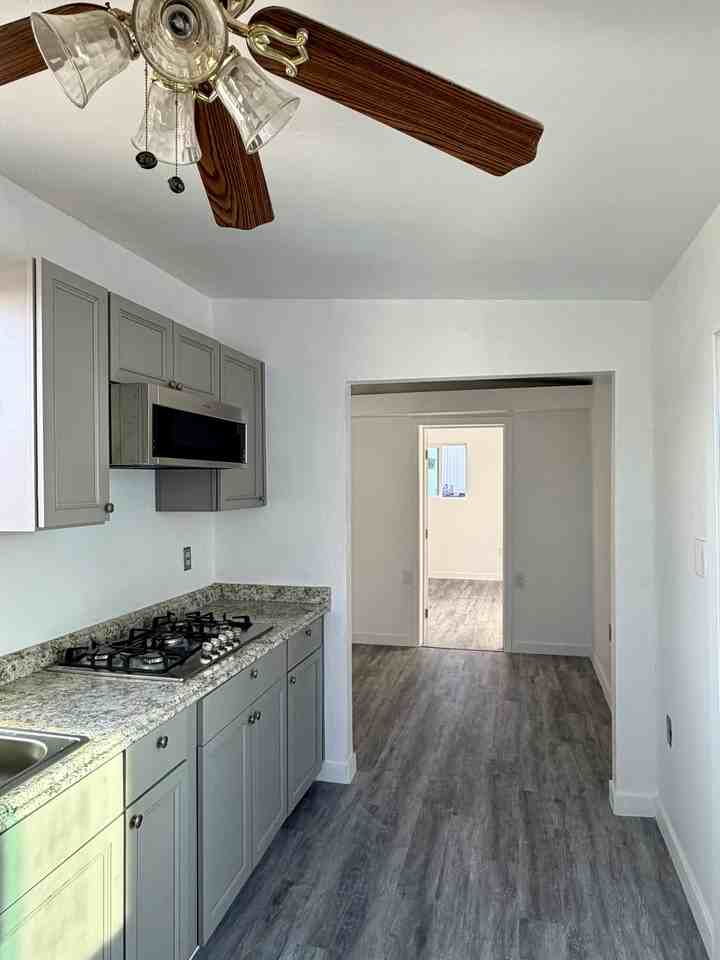 722 Peggy Drive - Photo 2 of 7