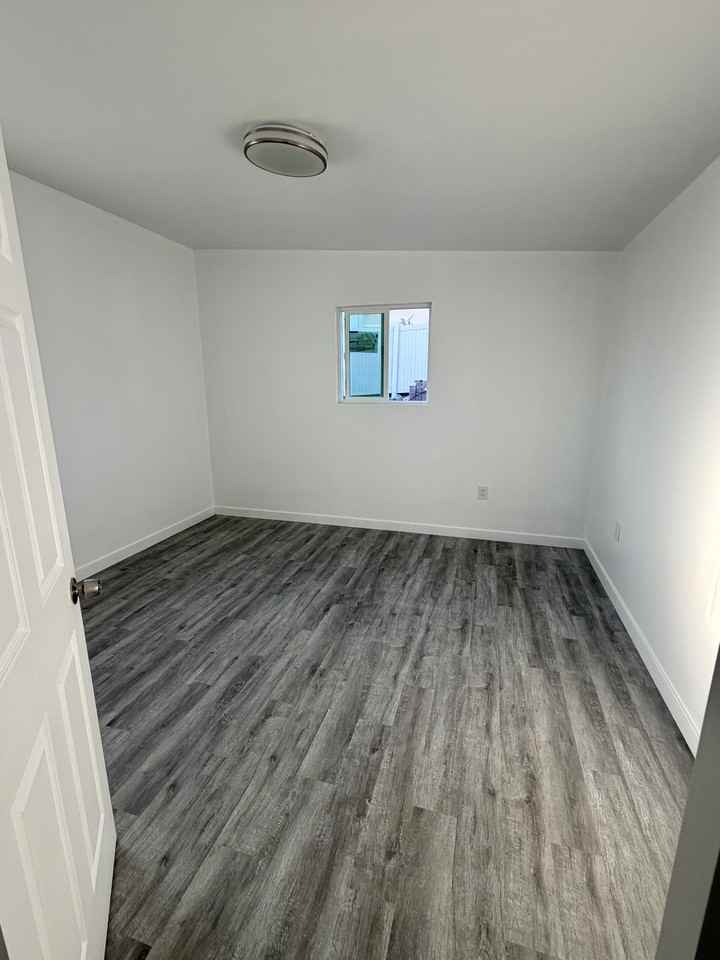 722 Peggy Drive - Photo 3 of 7
