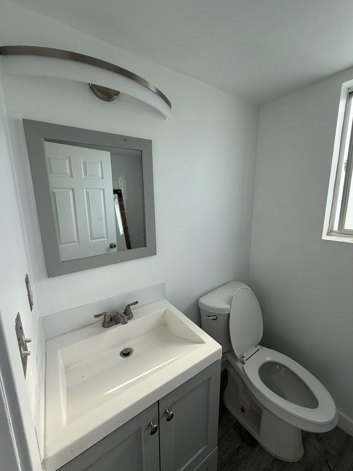 722 Peggy Drive - Photo 6 of 7