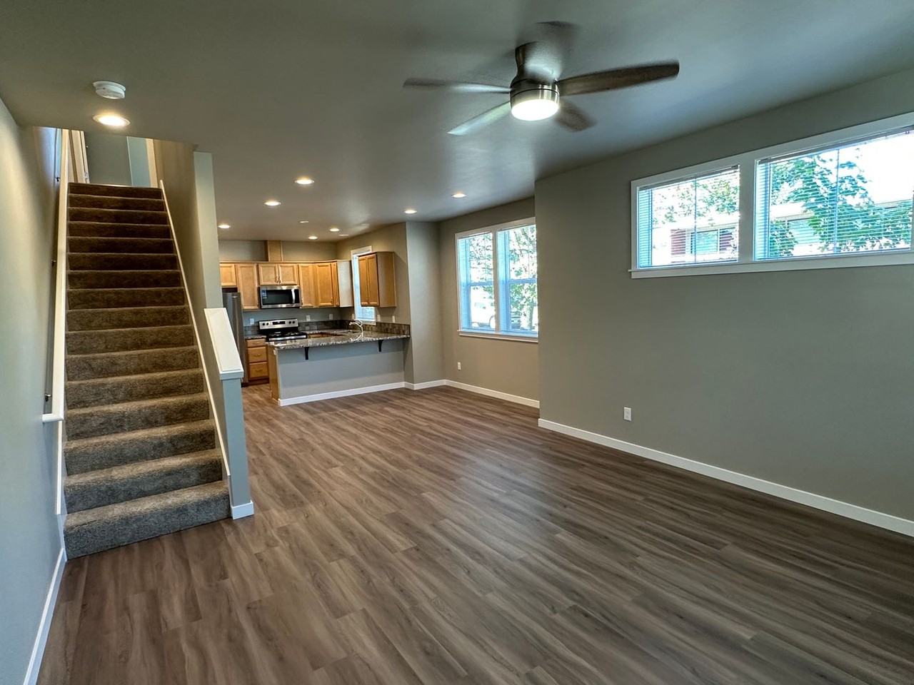 312 East 12th Avenue - Photo 6 of 37