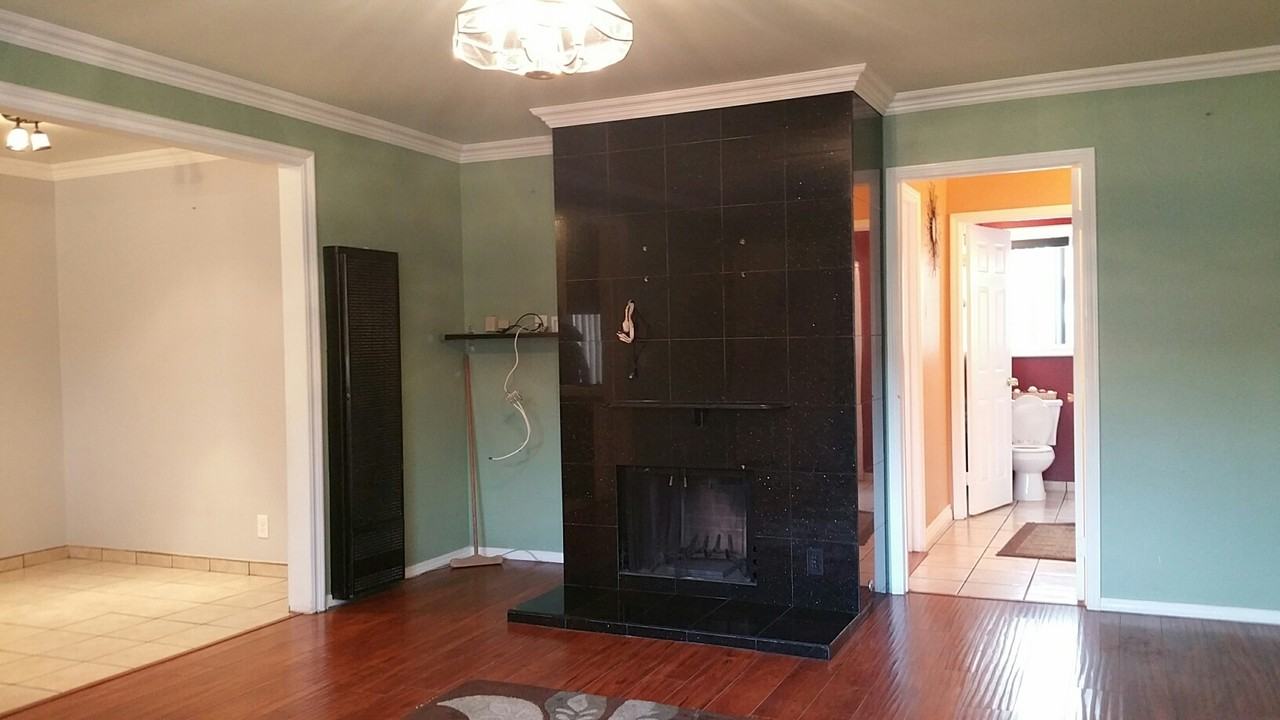 Barragan 6518 Woodman Ave - Photo 2 of 9