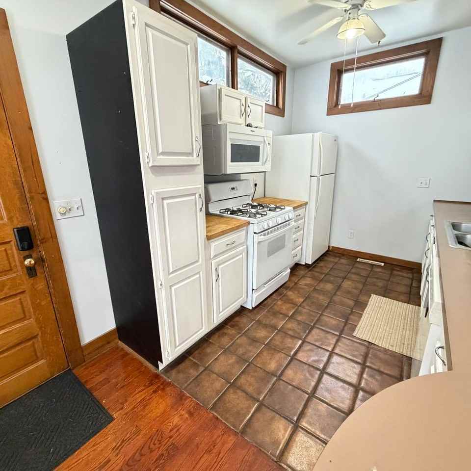 1100 Jackson Street Northwest - Photo 3 of 19