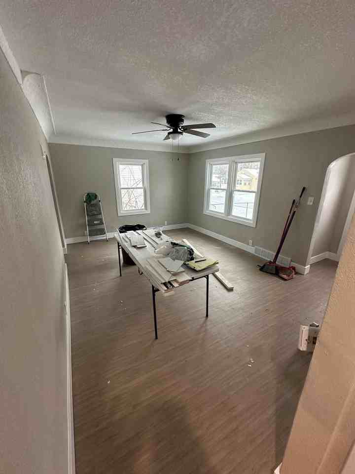 422 Ricker Street - Photo 4 of 13