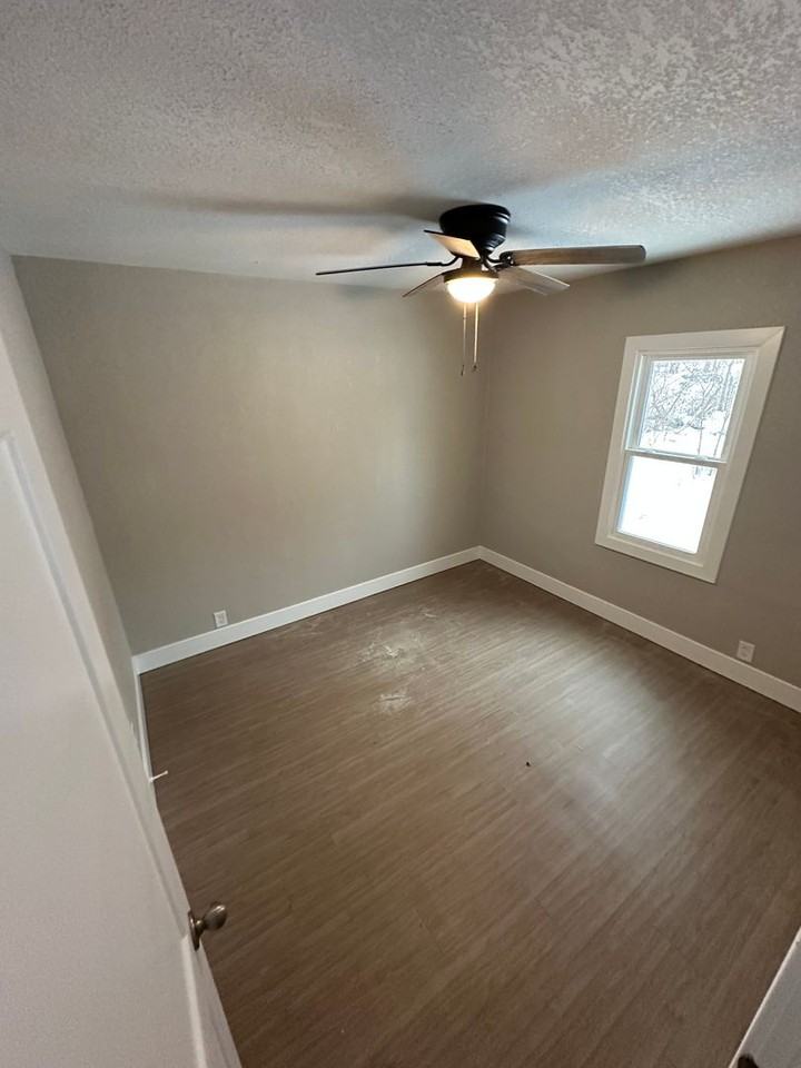 422 Ricker Street - Photo 6 of 13