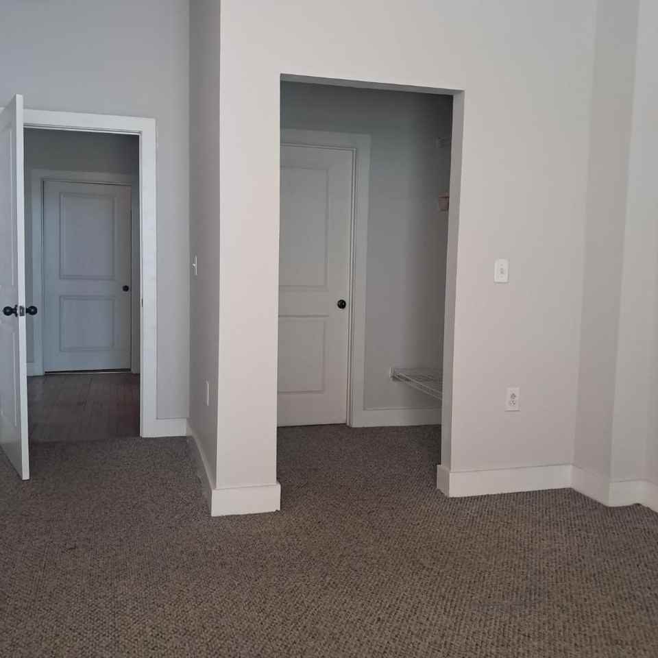 Weldon Downtown Apartments - Photo 2 of 5