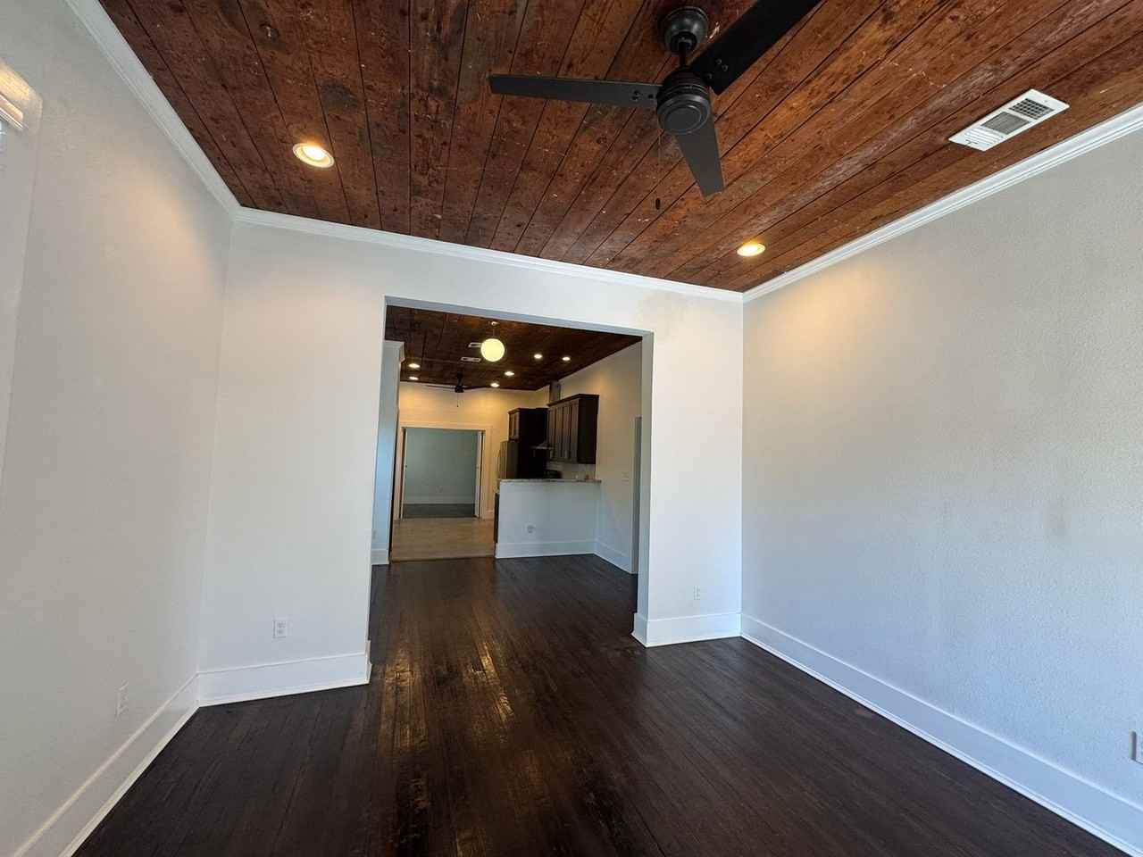 435 Mckinley Avenue - Photo 7 of 27