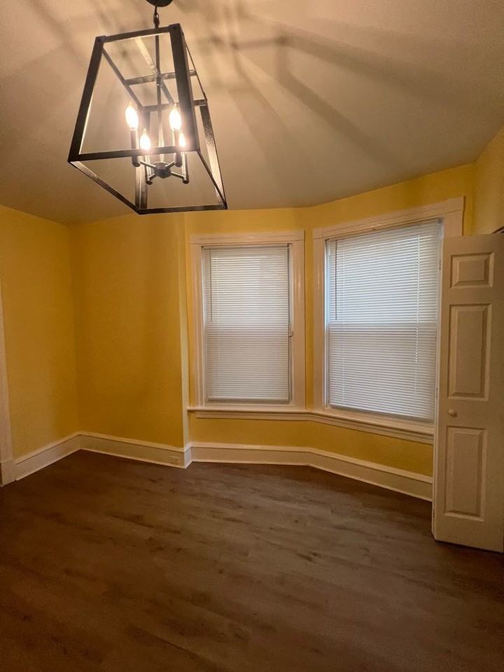 126 South 6th Avenue - Photo 3 of 17