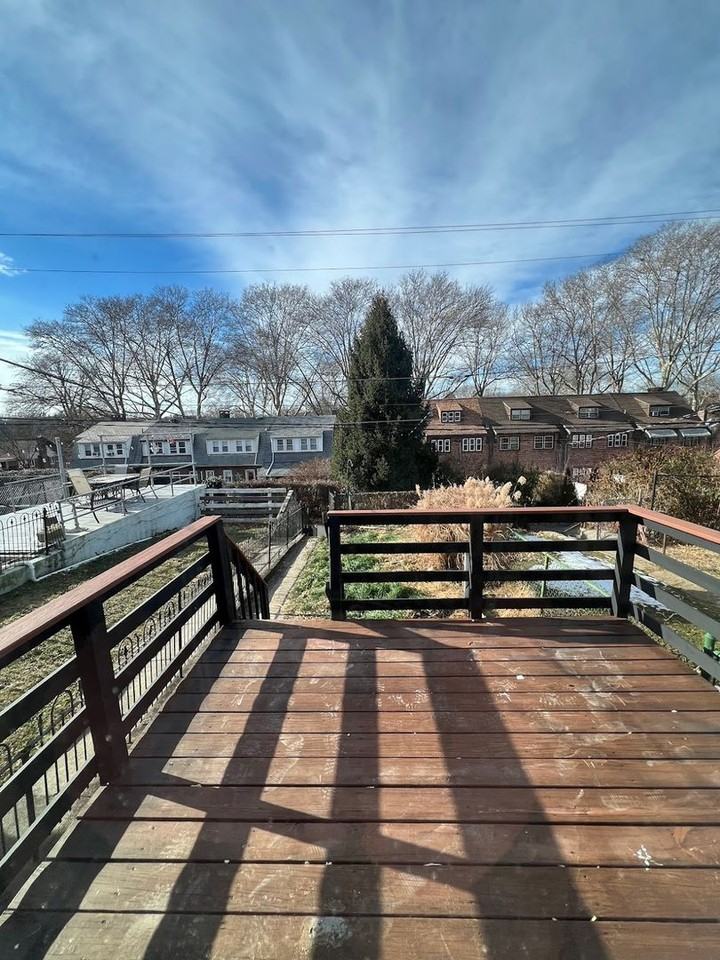 126 South 6th Avenue - Photo 5 of 17