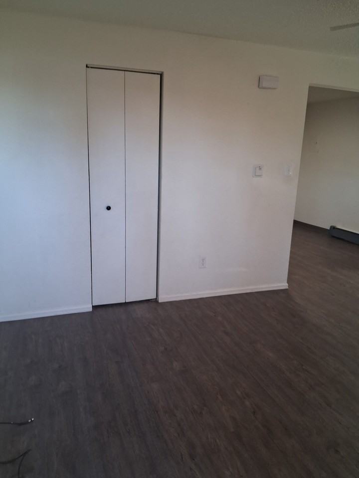 1701 East 16th Street - Photo 2 of 6