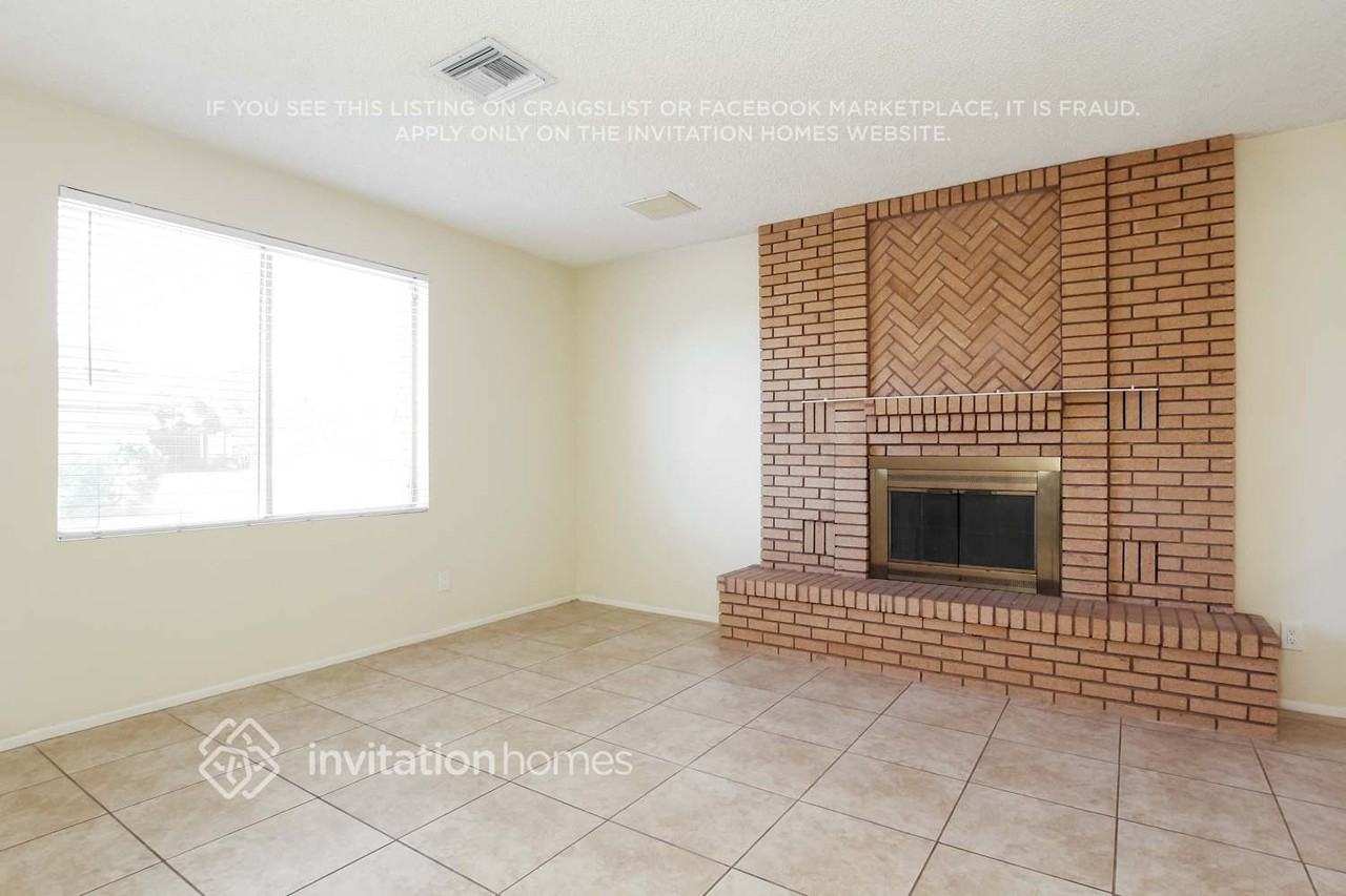 17007 N 49th Ave - Photo 3 of 17
