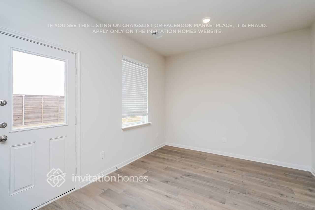 10033 Pilot Place - Photo 6 of 17