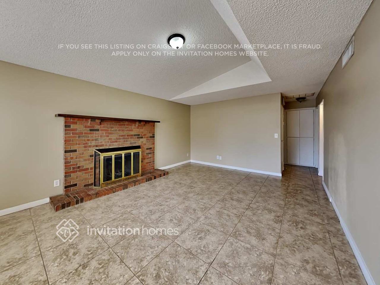 5922 West Mauna Loa Lane - Photo 4 of 16