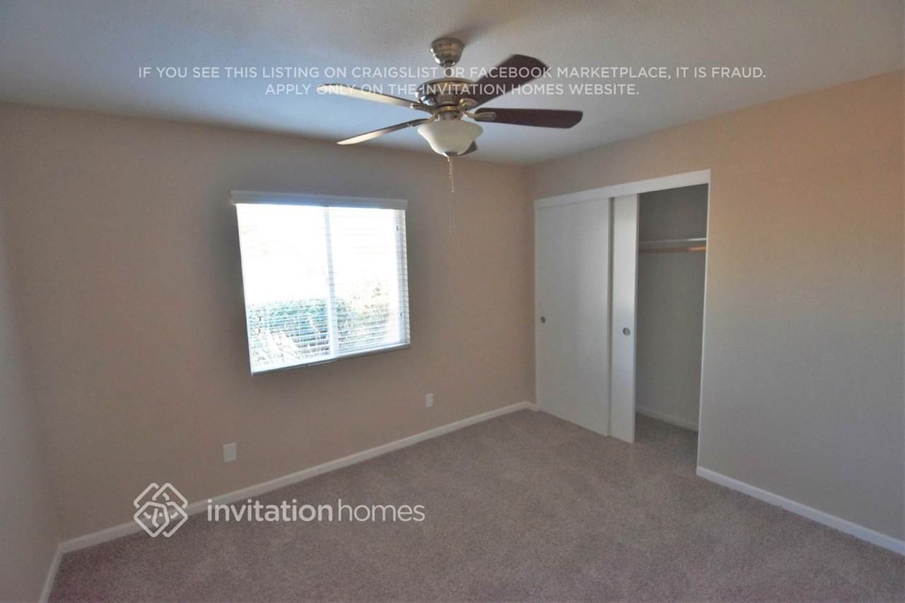 3549 East Crocus Drive - Photo 4 of 11