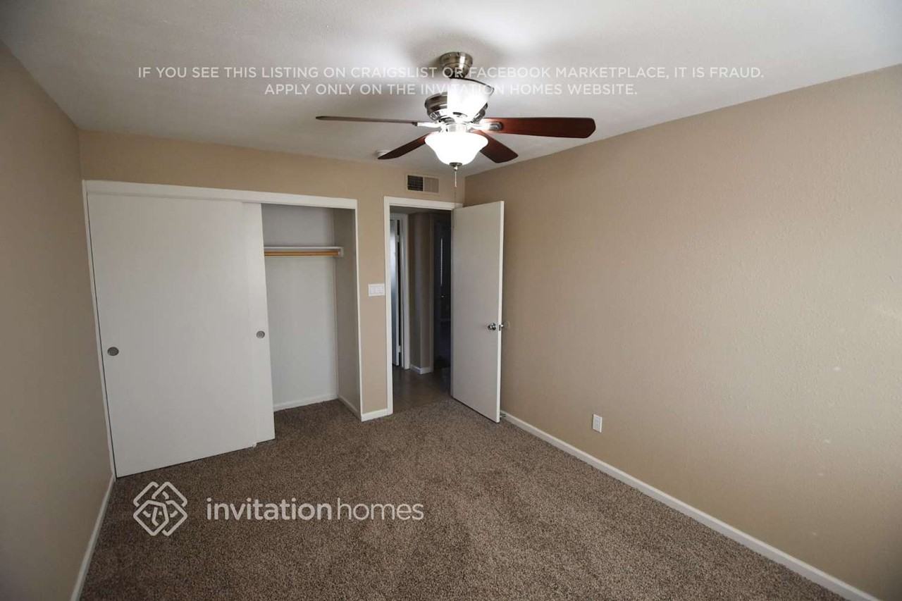 3549 East Crocus Drive - Photo 6 of 11