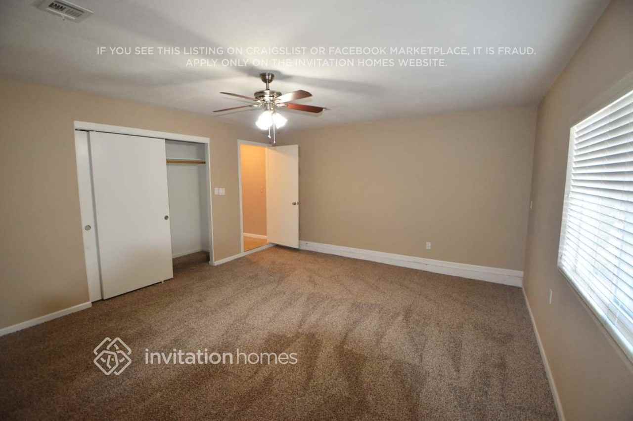 3549 East Crocus Drive - Photo 7 of 11