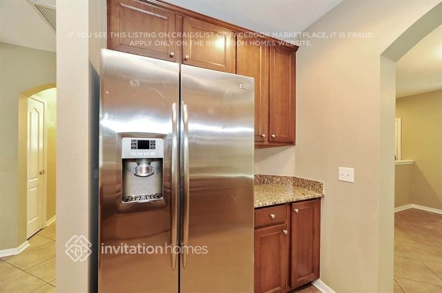 5949 Beacon Park Street - Photo 5 of 19