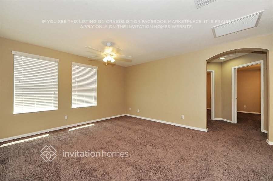 5949 Beacon Park Street - Photo 7 of 19