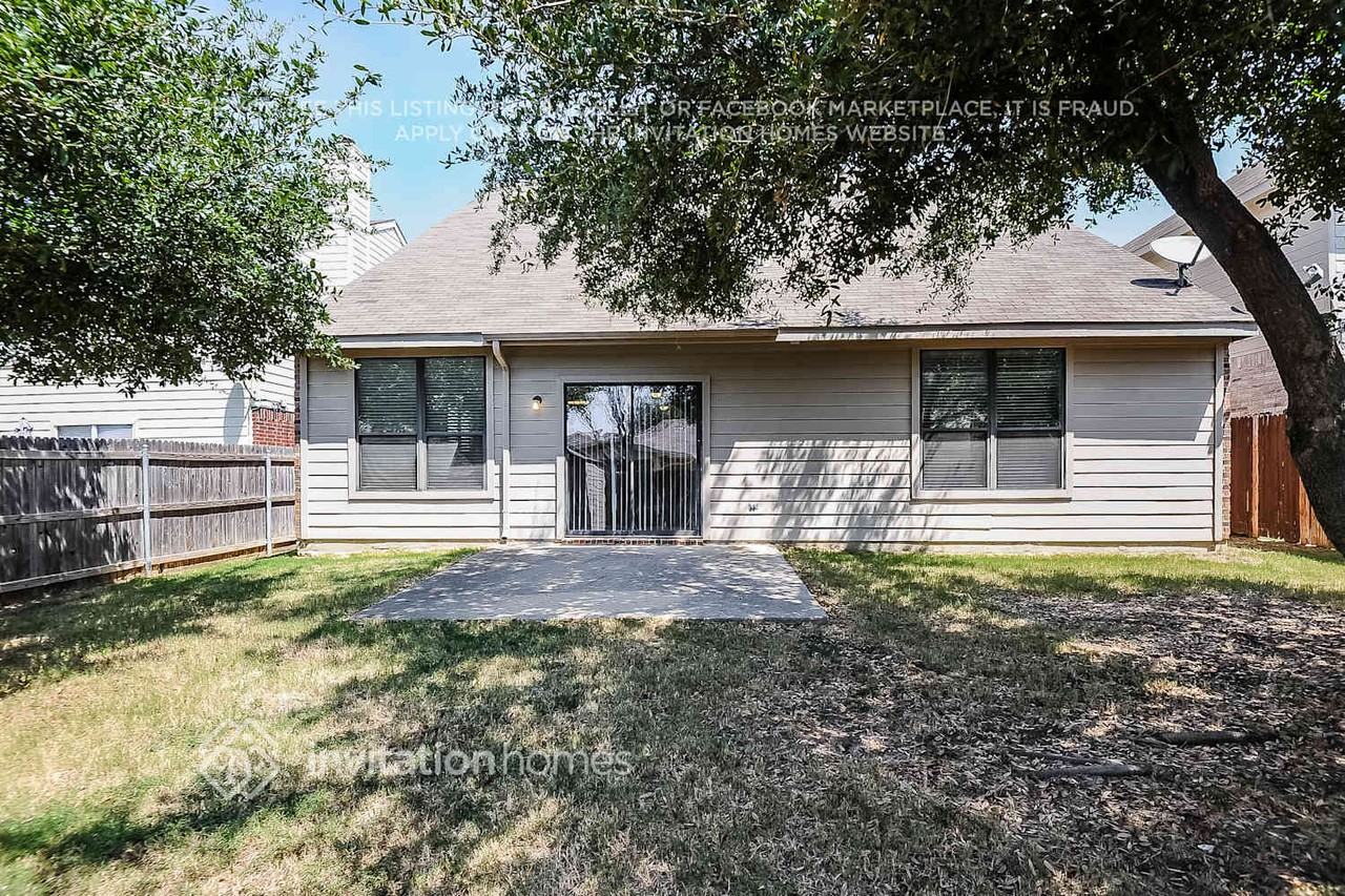 5020 Raymond Drive - Photo 2 of 3