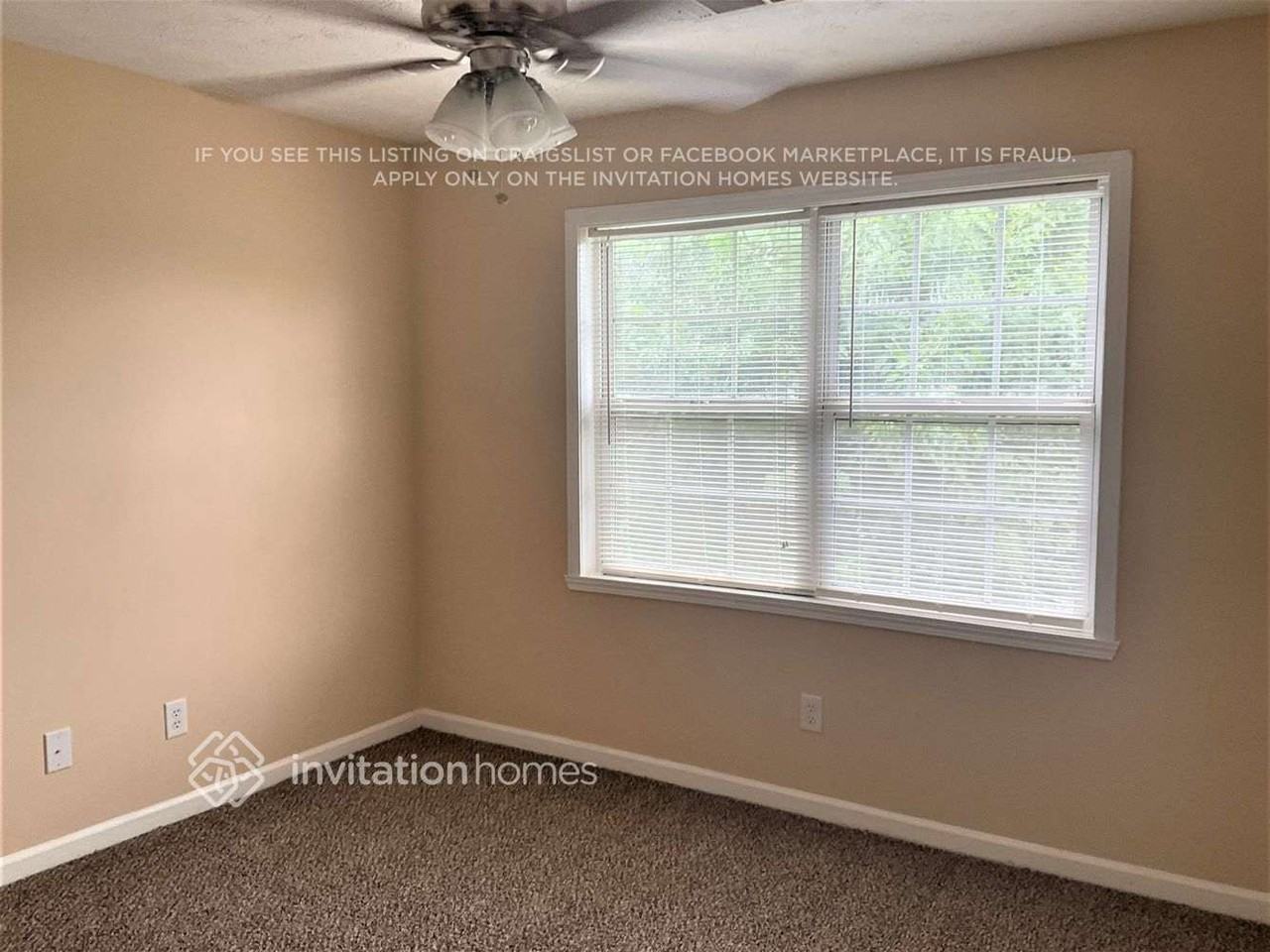 3878 Summer Leigh Court - Photo 4 of 9