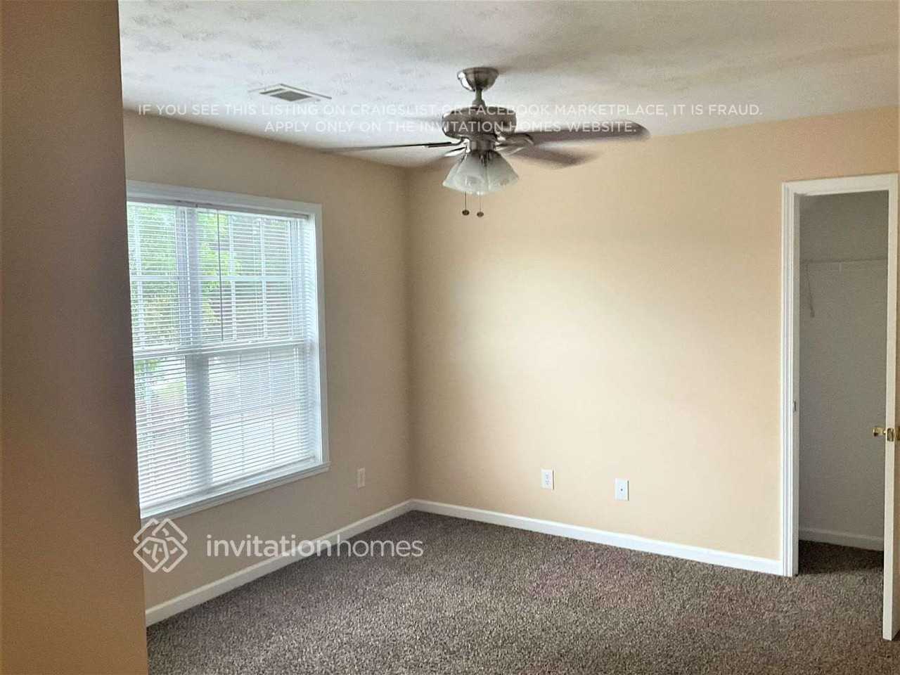 3878 Summer Leigh Court - Photo 6 of 9