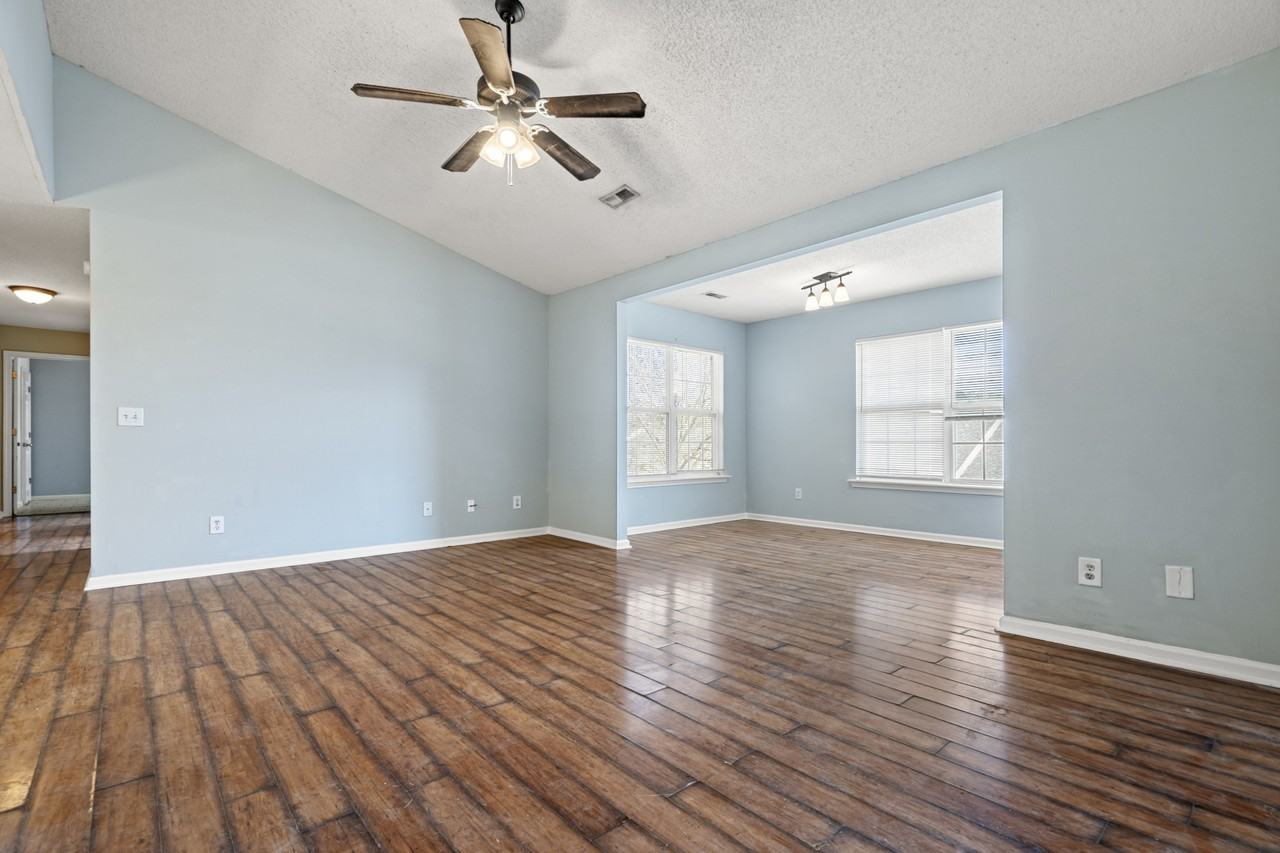 527 Third Loop Road #1 - Photo 3 of 25