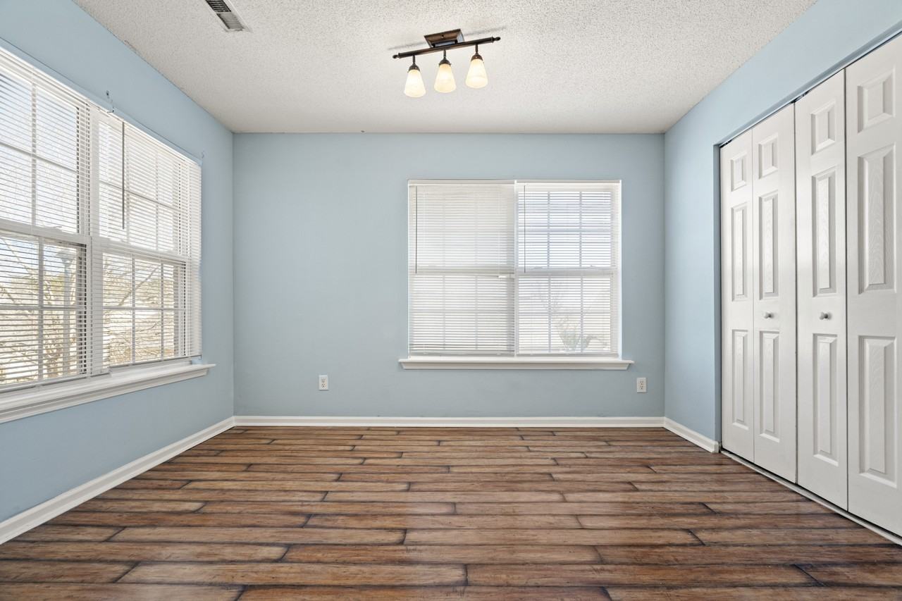 527 Third Loop Road #1 - Photo 6 of 25