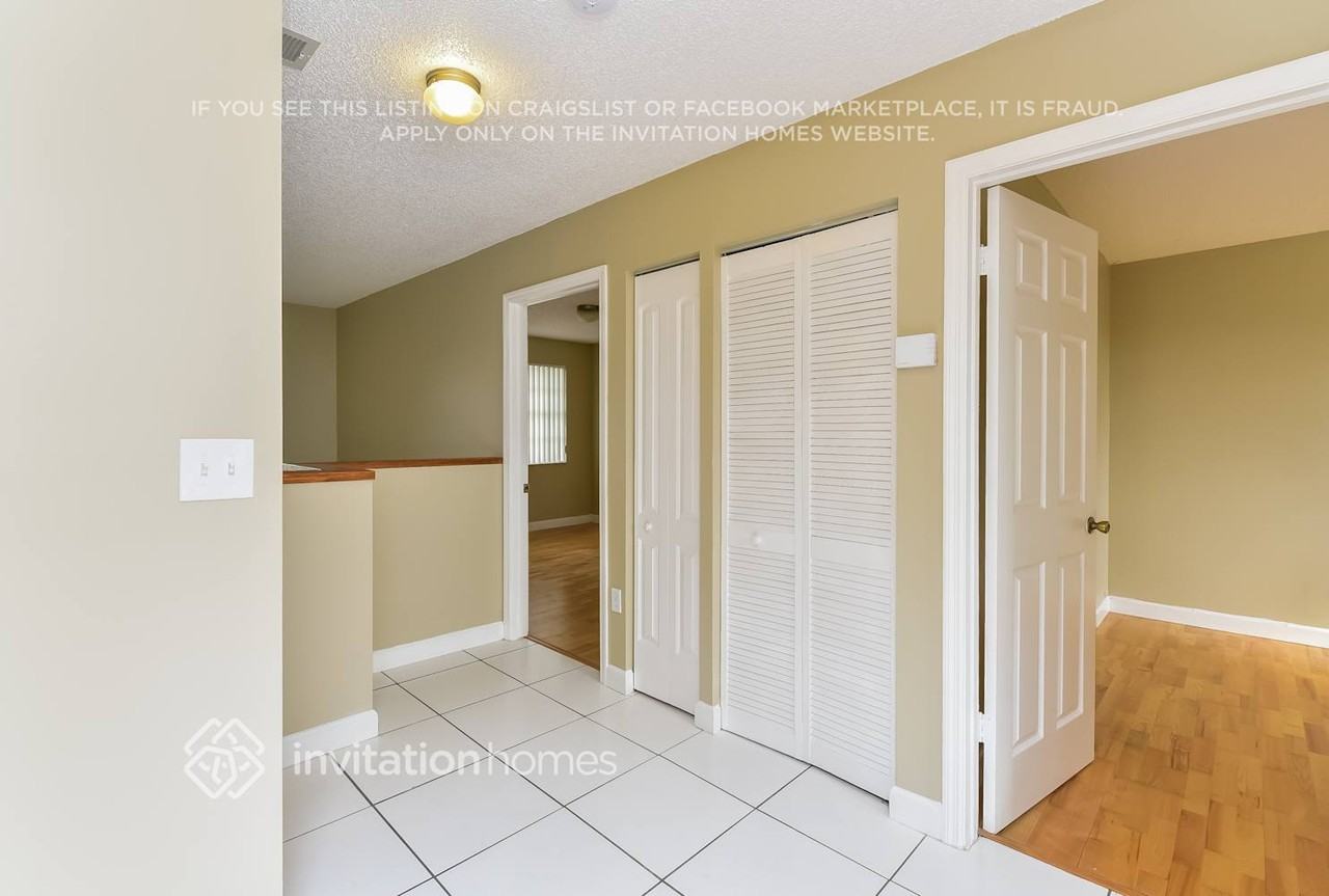 11357 Southwest 161st Place - Photo 6 of 18