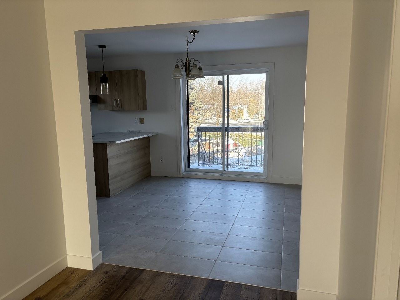 770 Rue Mondor - Photo 3 of 12