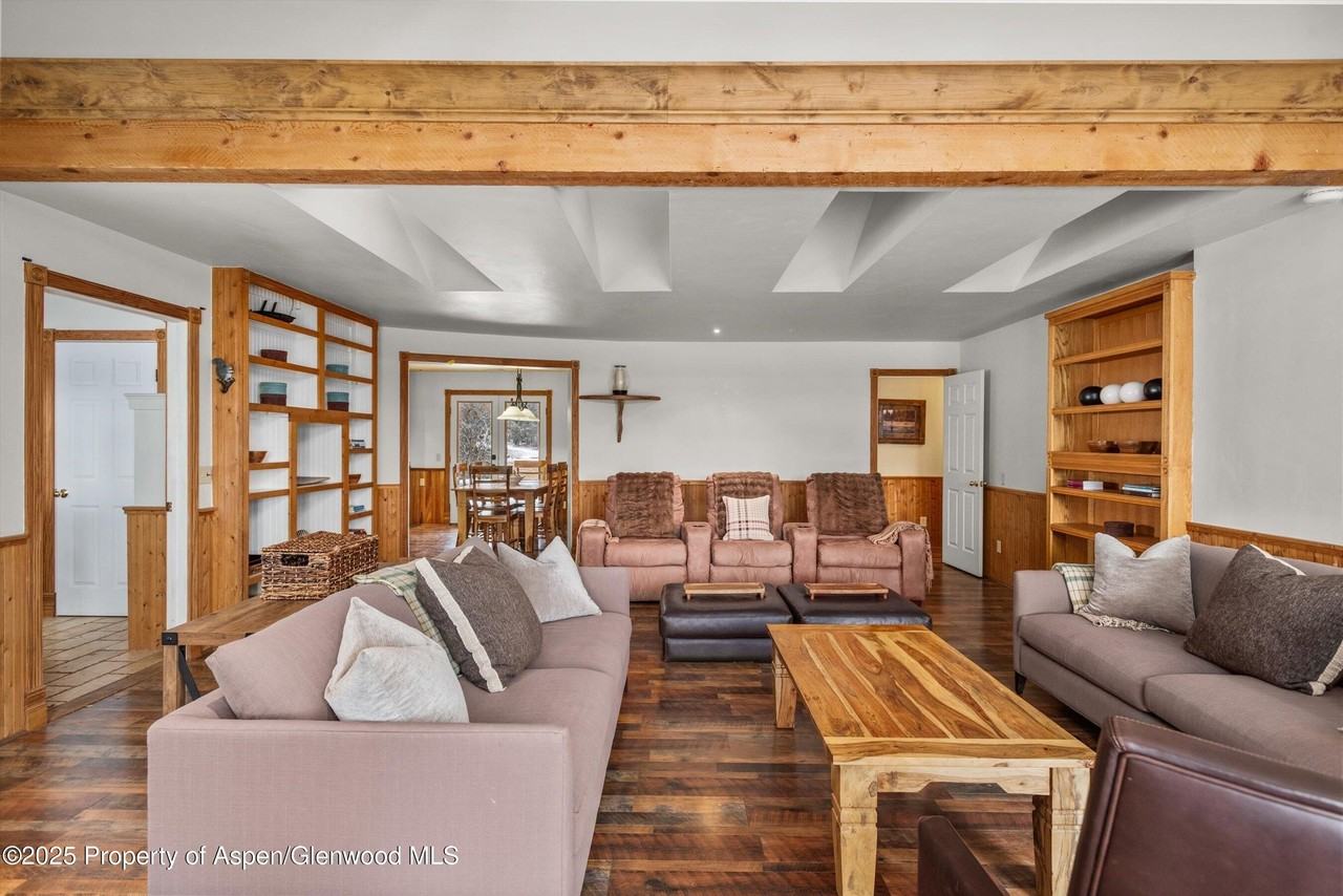 481 Crystal Springs Mountain Road - Photo 6 of 43