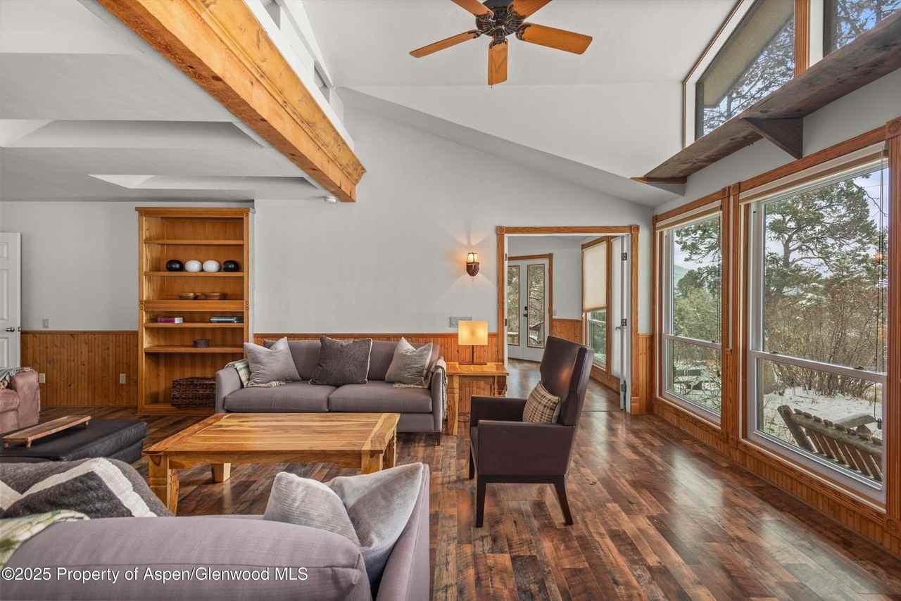 481 Crystal Springs Mountain Road - Photo 7 of 43