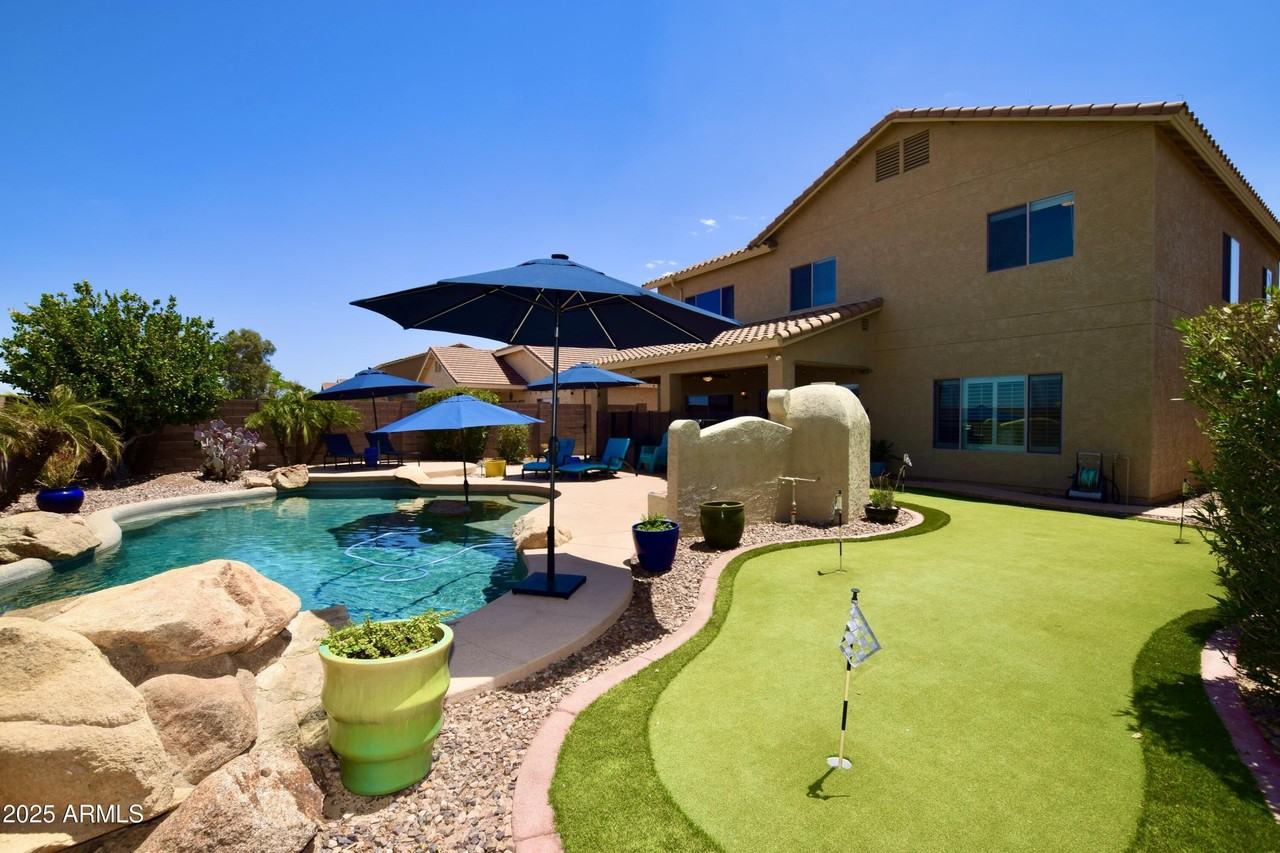 44236 West Adobe Circle - Photo 5 of 45