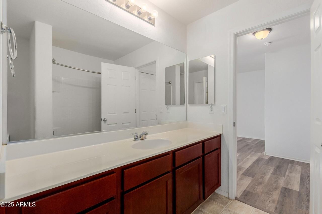 231 South 197th Avenue - Photo 6 of 37