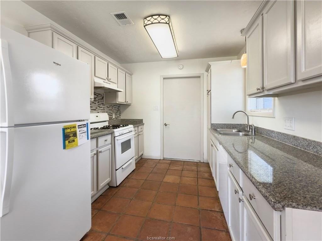 3003 Highwood Lane - Photo 7 of 21