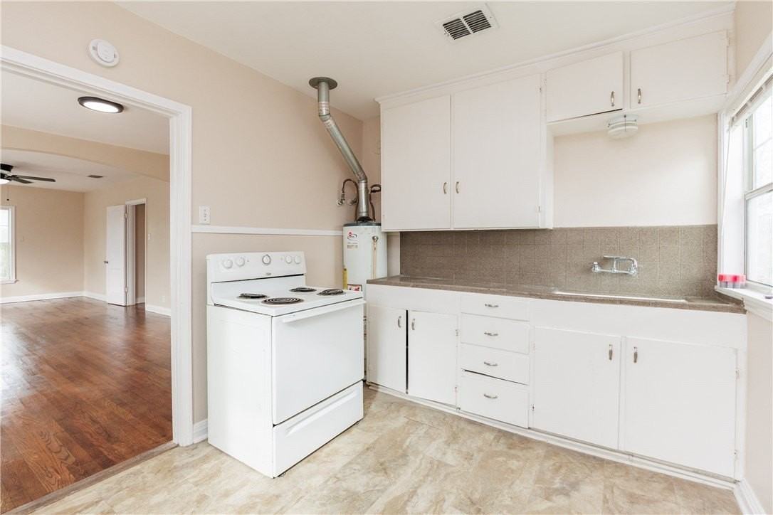 465 S TX Street - Photo 7 of 28